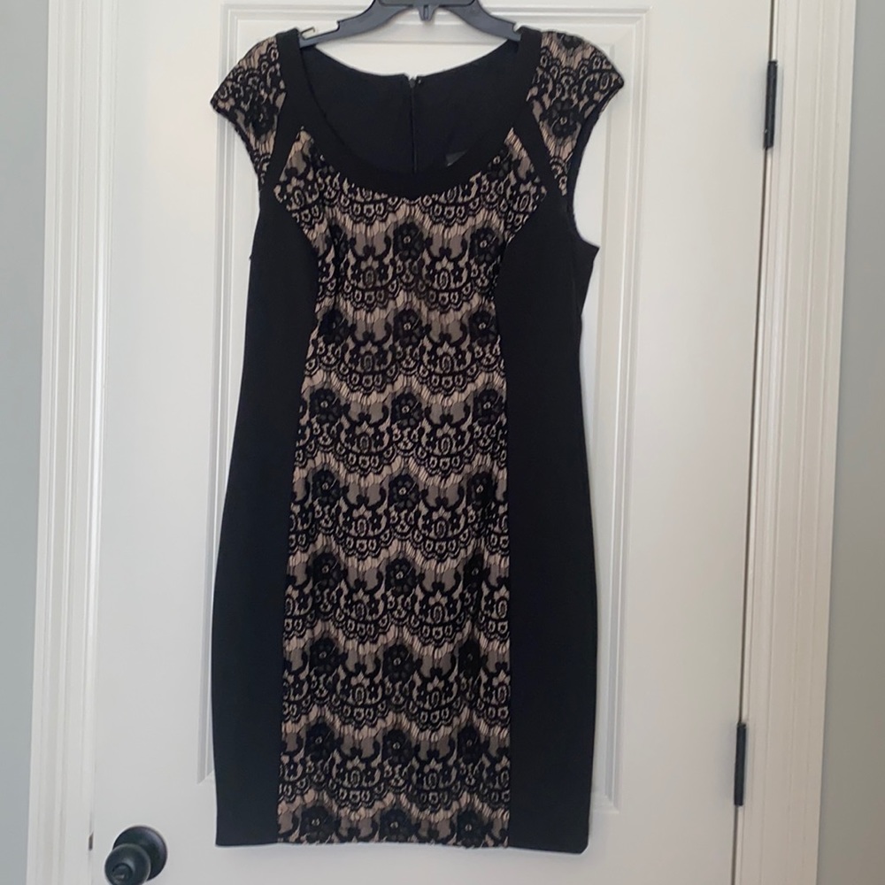 Lace detail black and champagne dress